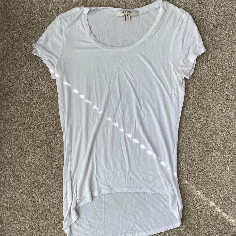 White tee